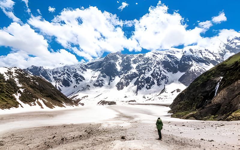 Bakarthach Glacier - Salam Travellers