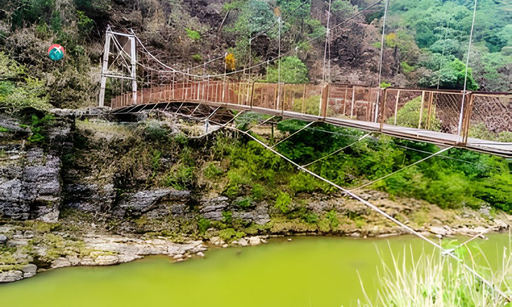 A Hanging Bridge - Mawphlang David Scott Trail - Salam Travellers