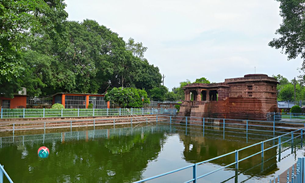 Campus of Mahadeva Temple - Deobaloda - Raipur - Chhattisgarh - Salam Travellers